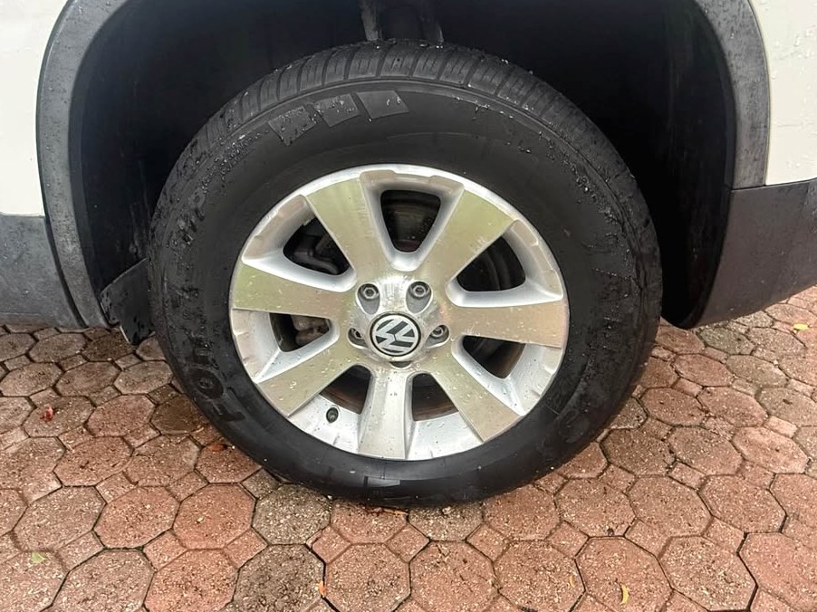 2009 Volkswagen Tiguan 20t