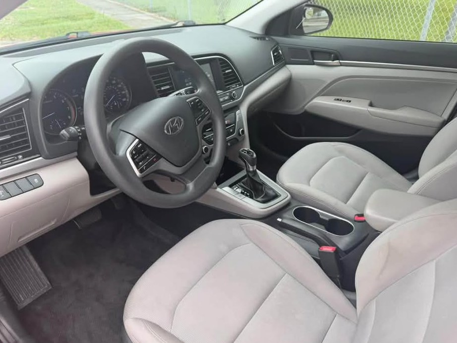 2017 Hyundai Elantra SE Sedan