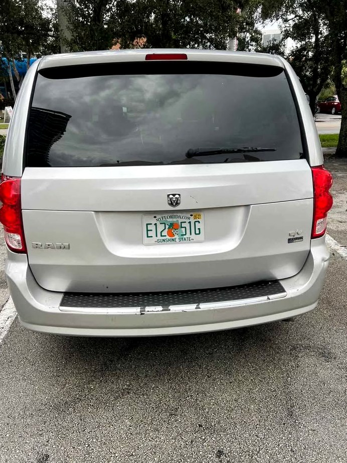 2012 Dodge Caravan cargo Minivan