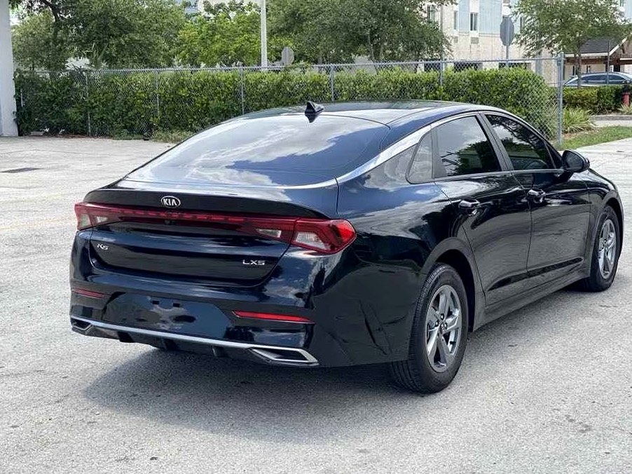 2021 Kia K5 LXS Sedan