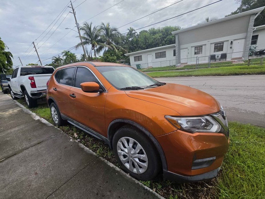 2017 Nissan Rogue S (