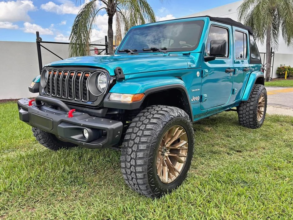 2020 Jeep Wrangler Sahara Sport