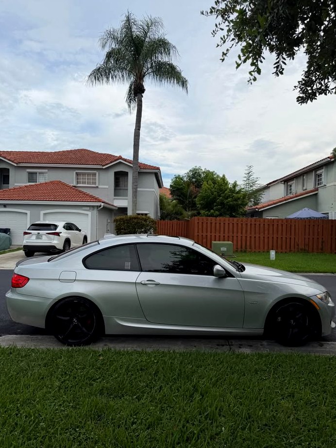 2011 BMW 3 series 335i