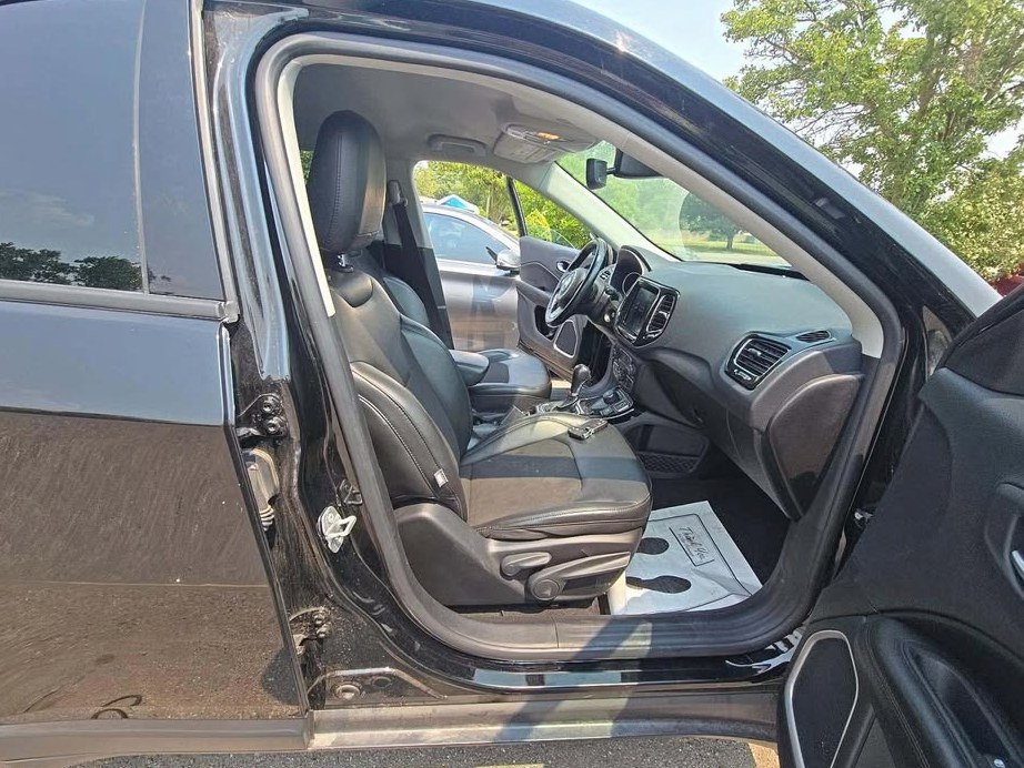 2020 Jeep Compass (450)