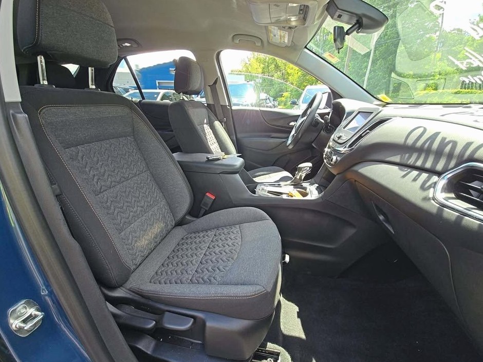 2024 Chevrolet Equinox (400)