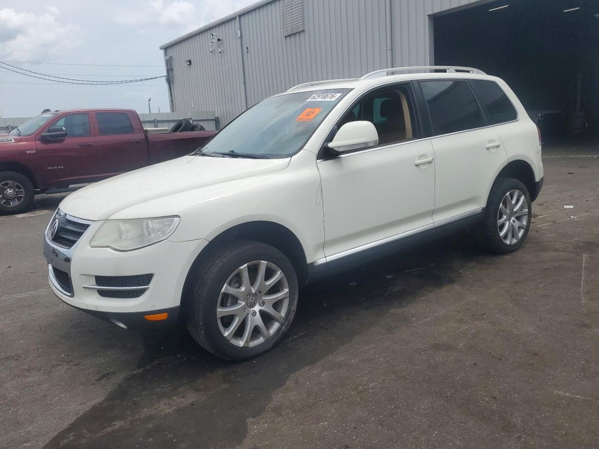 2010 Volkswagen Touareg