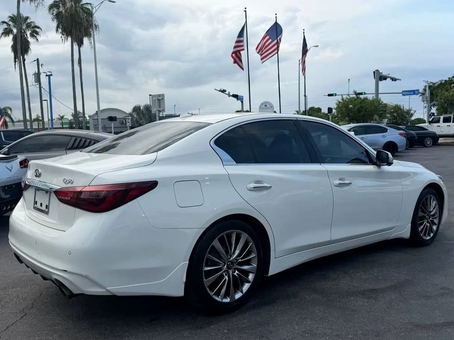 2021 Infiniti Q50 30t luxe