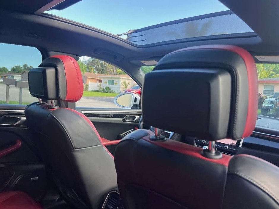 2021 Porsche Macan S Sport