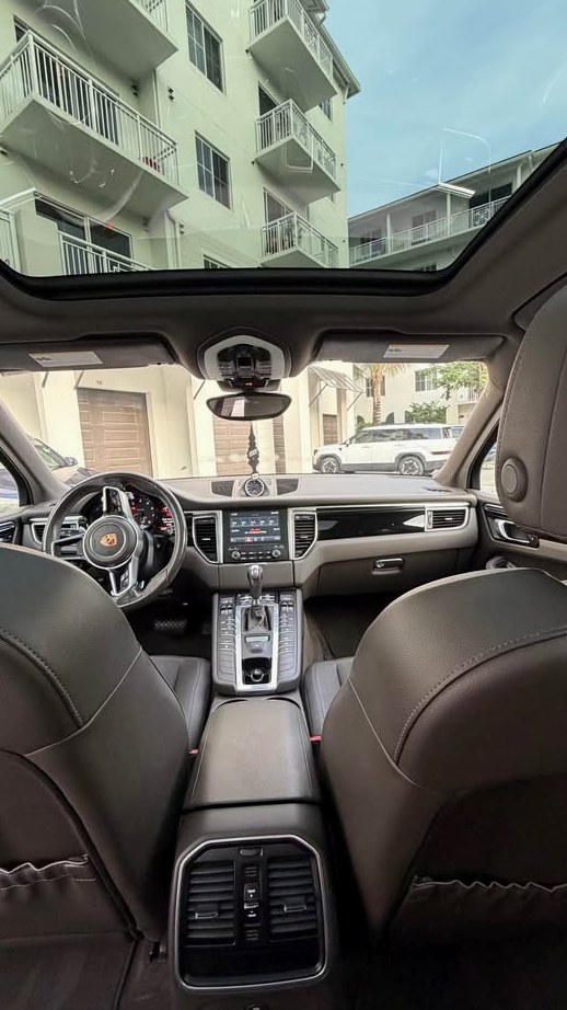 2018 Porsche Macan