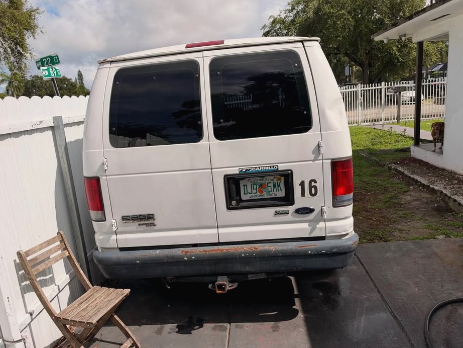 2012 Ford E250 cargo Commercial