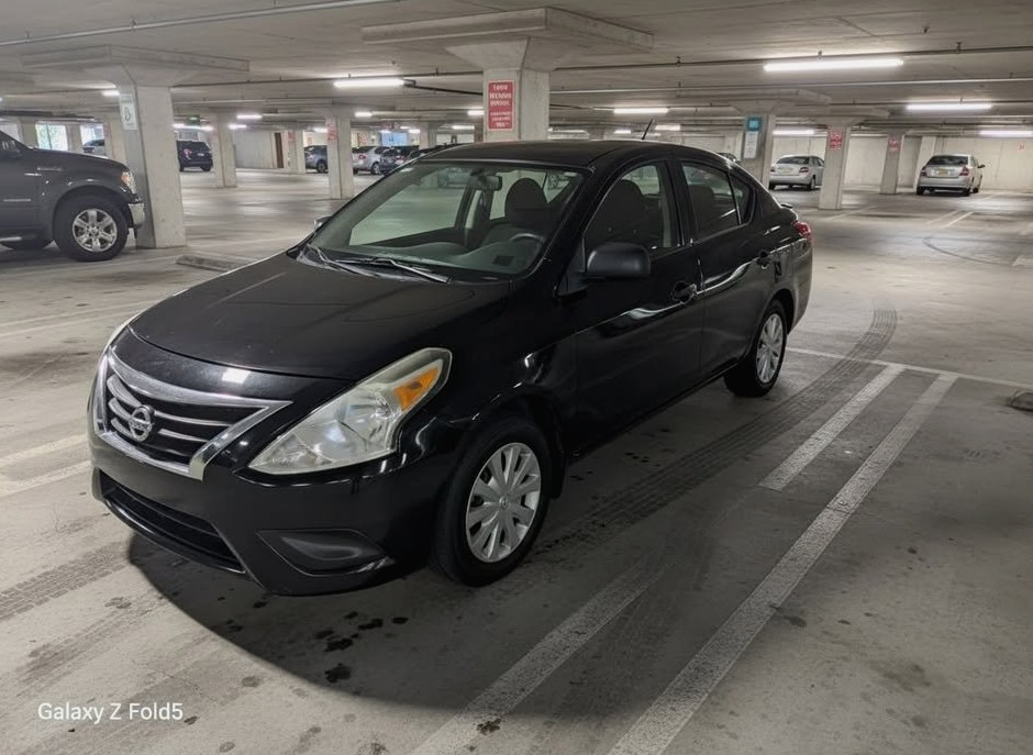 2015 Nissan Versa 🚗