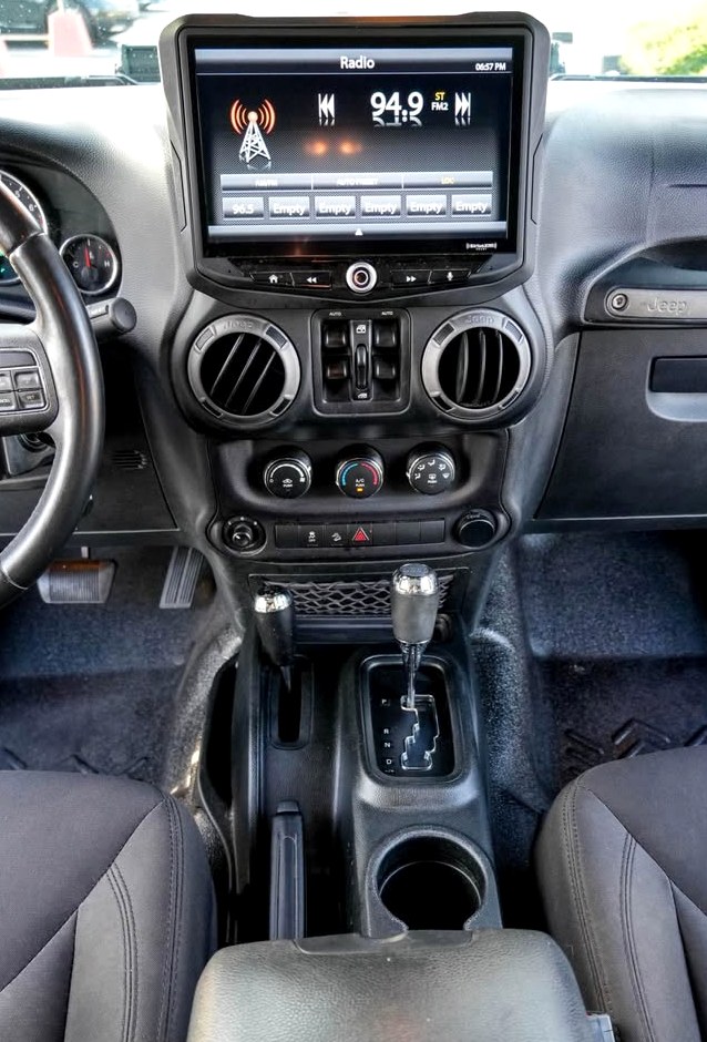 2018 Jeep Wrangler unlimited Golden