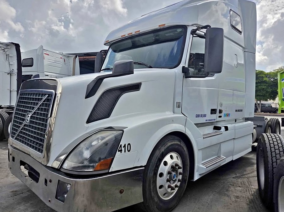 2012 Volvo Vln-D13 engine