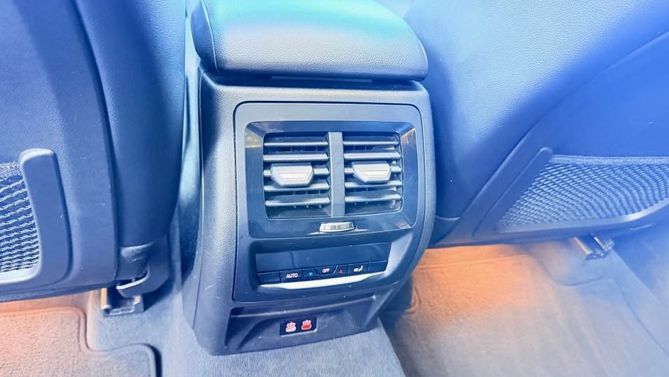 2023 BMW X3 sDrive30i Sport