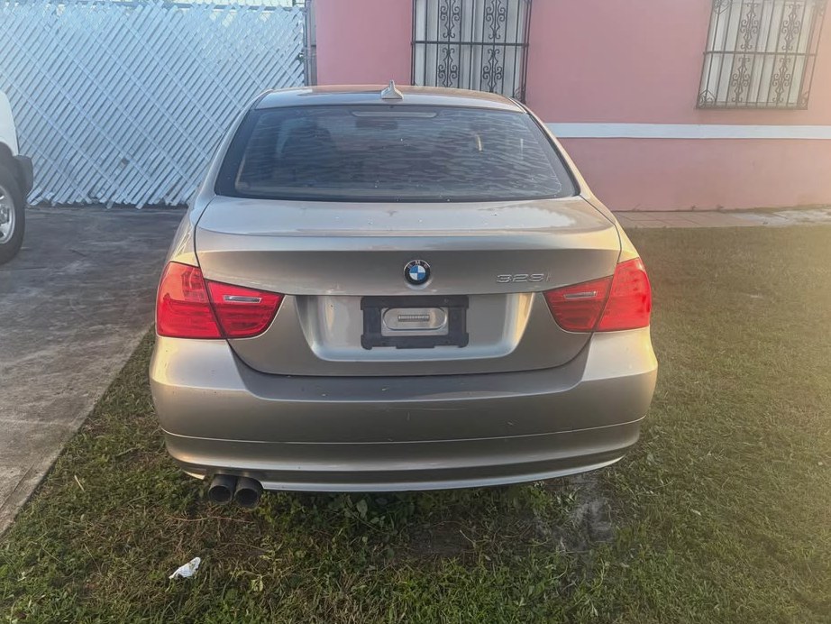 2010 BMW Series 3