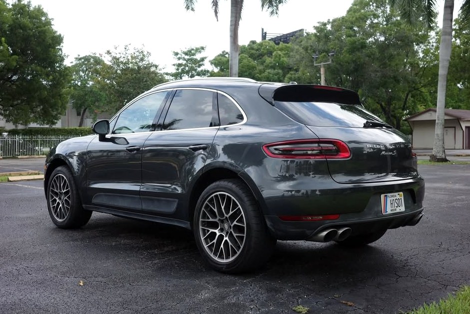 2017 Porsche Macan