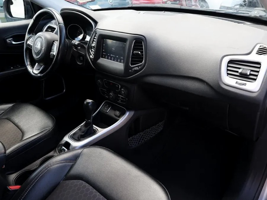 2020 Jeep Compass latitude