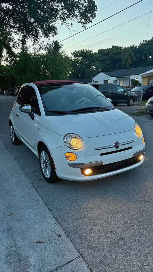 2012 Fiat 500c Lounge Cabriolet