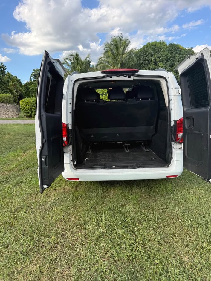 2016 Mercedes-Benz Metris