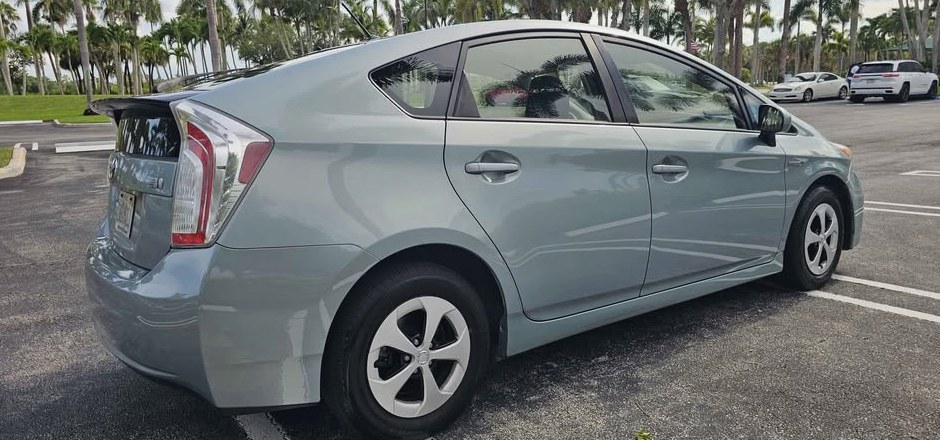 2015 Toyota Prius Two Hatchback