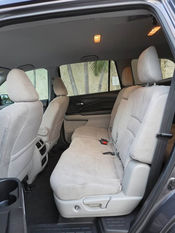 2021 Honda Pilot LX Sport