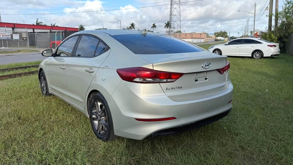 2018 Hyundai Elantra