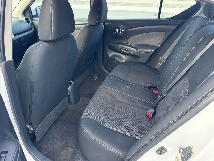 2014 Nissan Versa SV