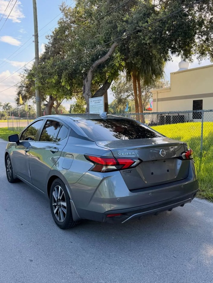 2021 Nissan Versa SV Sedan