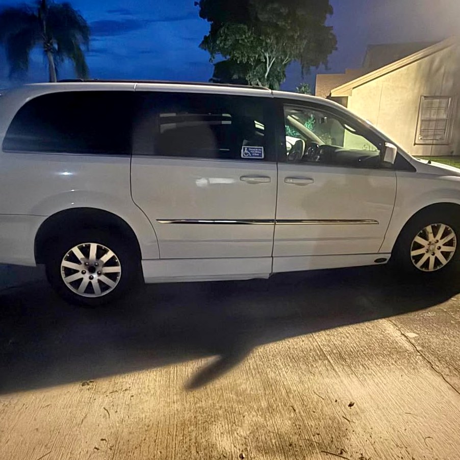 2014 Chrysler Town & country