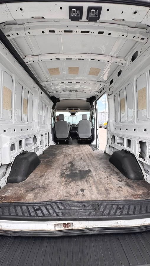 2015 Ford 297354680962030 transit 250