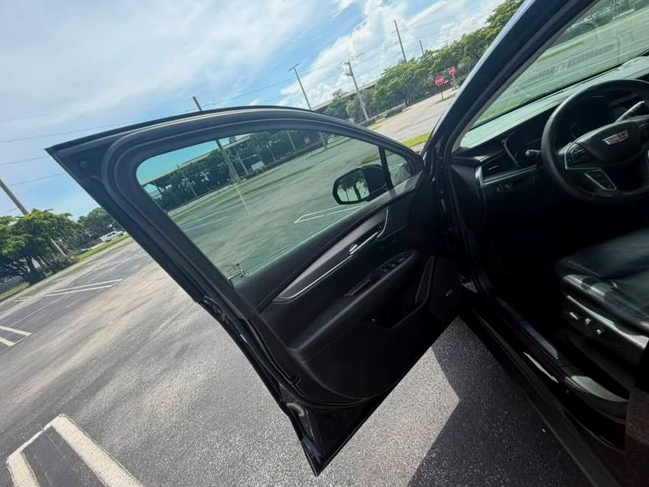 2017 Cadillac 489276414939966 xt5