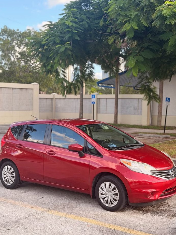 2015 Nissan Versa note SV
