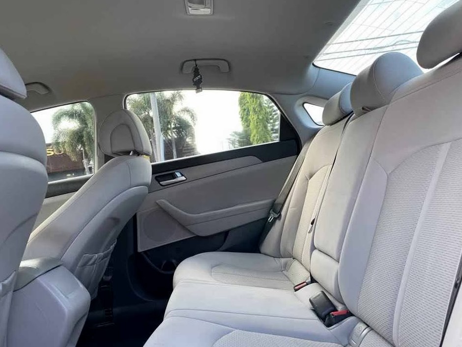 2016 Hyundai Sonata SE Sedan