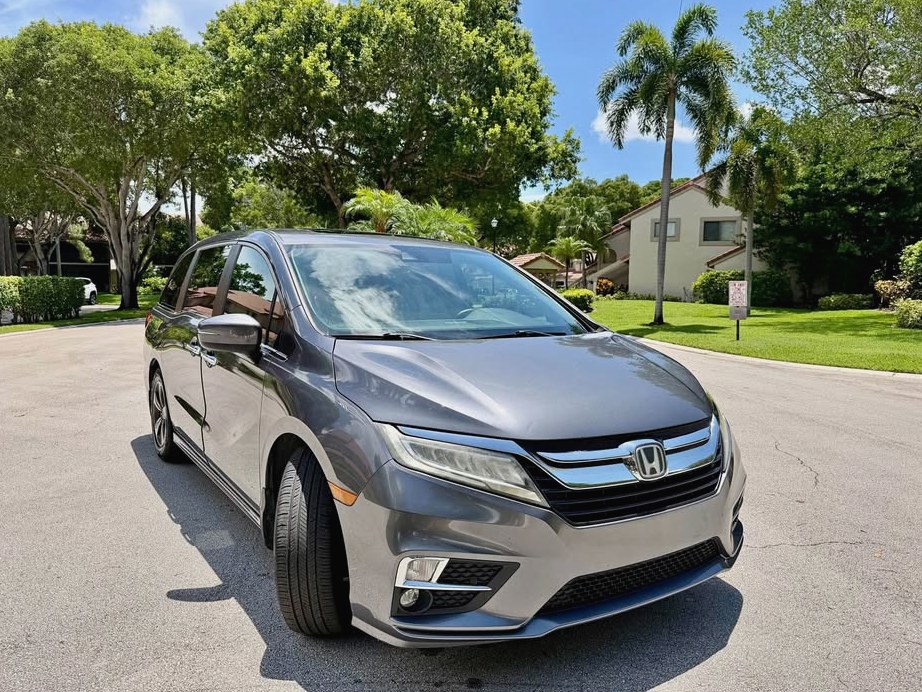 2018 Honda Odyssey Touring Minivan