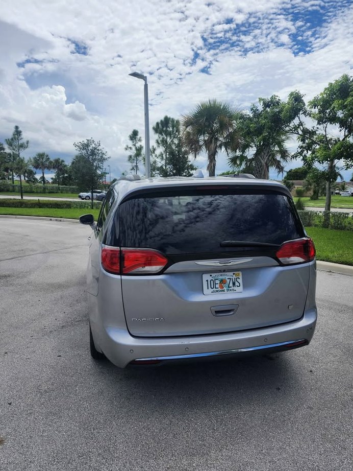 2017 Chrysler Pacifica Touring L