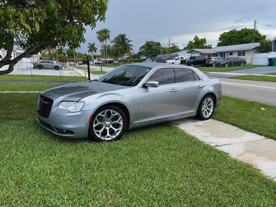 2018 Chrysler 300 Limited Sedan
