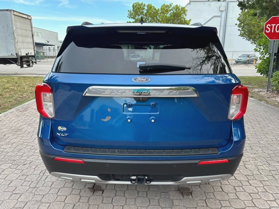 2022 Ford Explorer XLT Sport