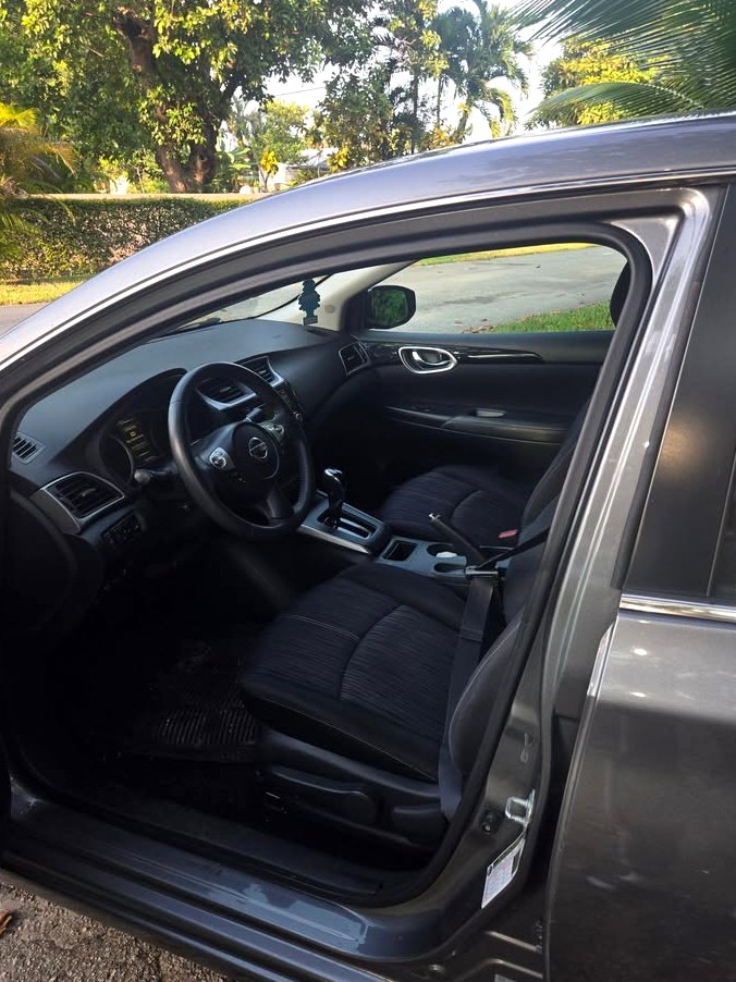 2017 Nissan Sentra SE Sedan