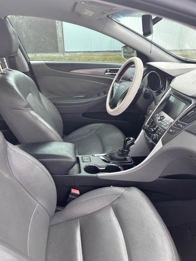 2013 Hyundai Sonata Hybrid Sedan