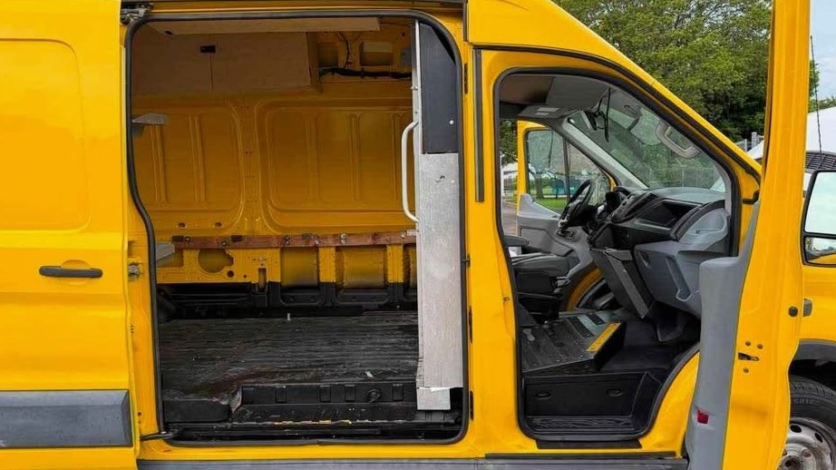 2017 Ford Transit 250 cargo