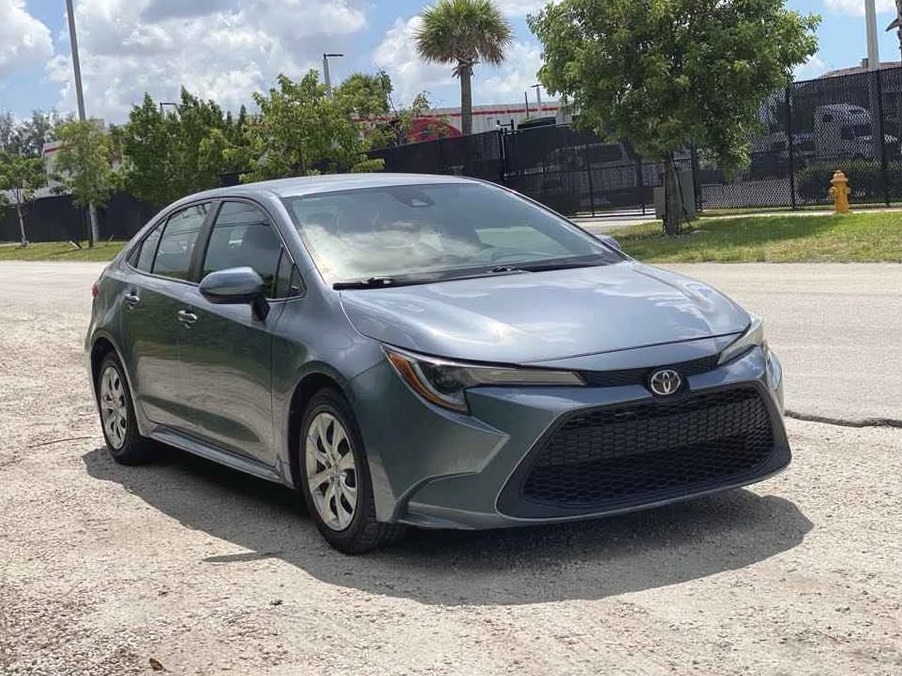 2020 Toyota Corolla LE Sedan