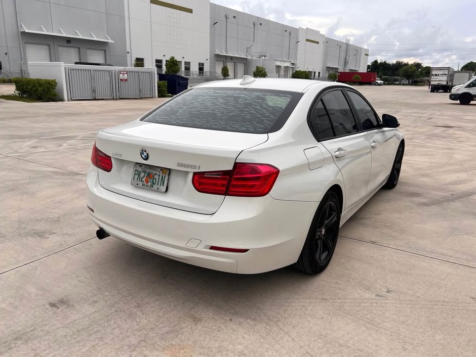 2015 BMW 3 series 320i