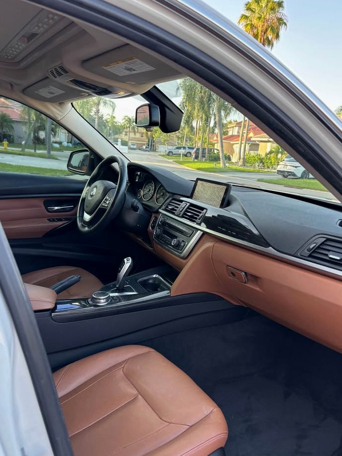 2015 BMW 3 Series 328i