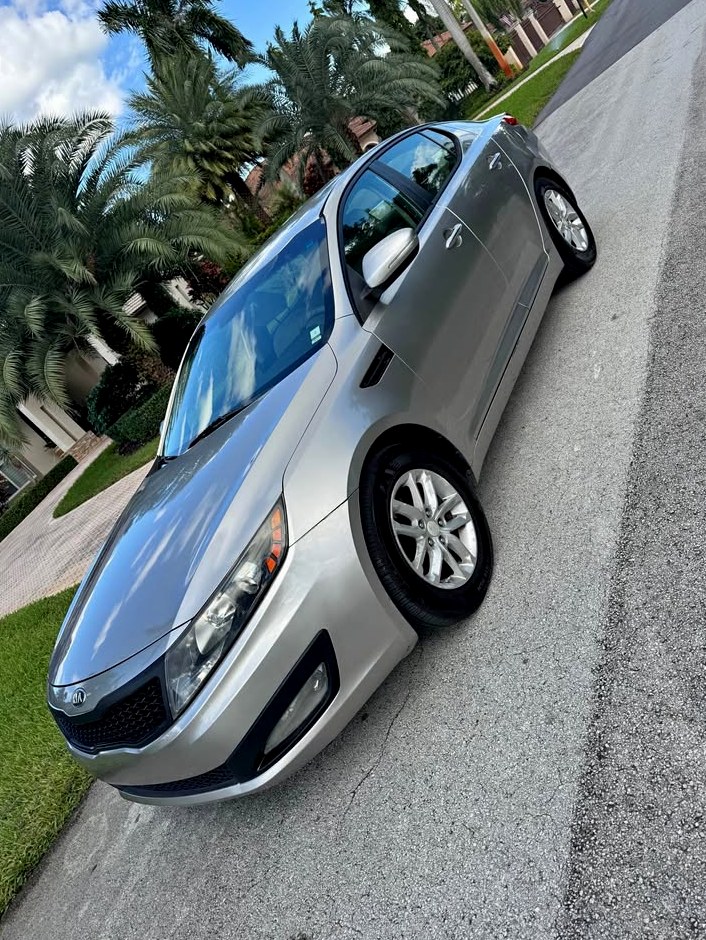 2013 Kia Optima S Sedan