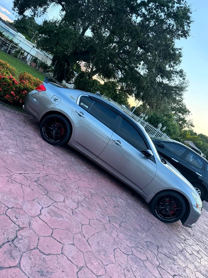 2009 Infiniti G37