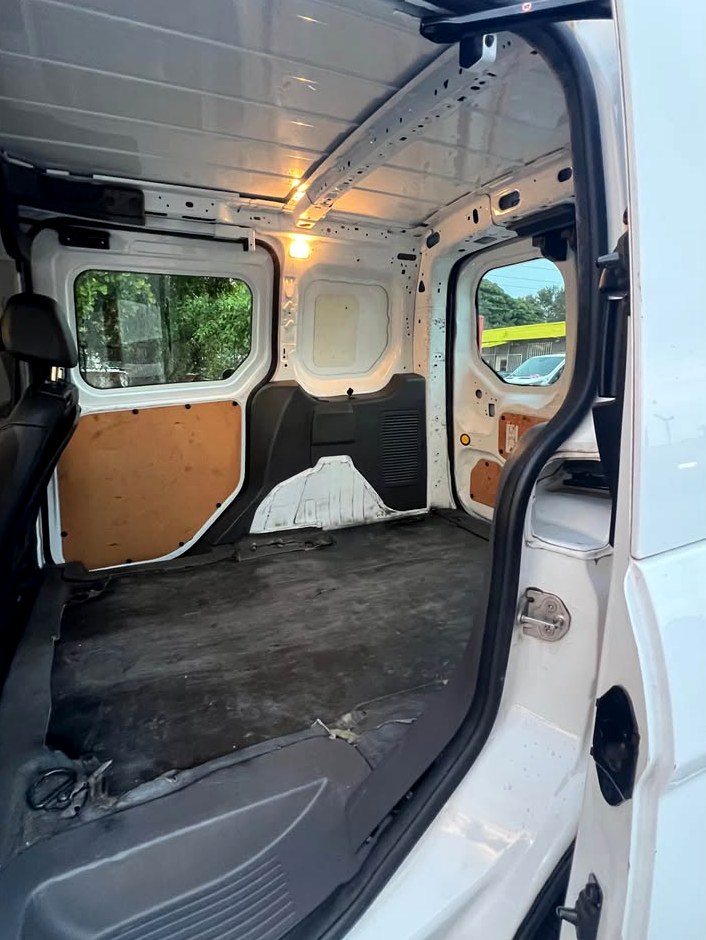 2020 Ford Transit connect cargo