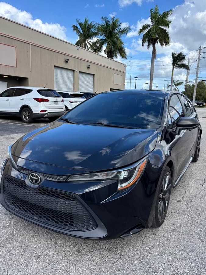 2020 Toyota Corolla SE Sedan