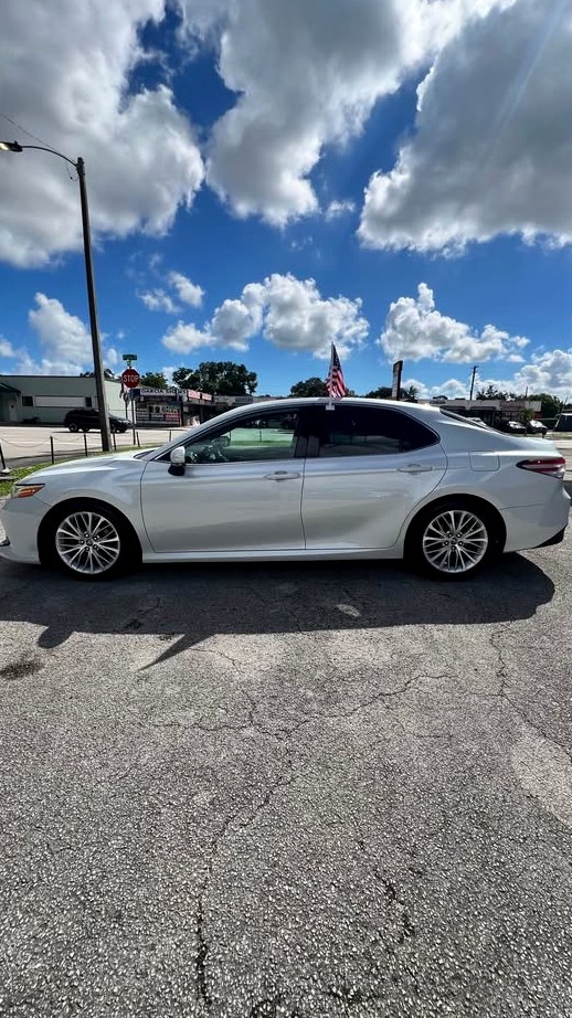 2019 Toyota Camry XLE