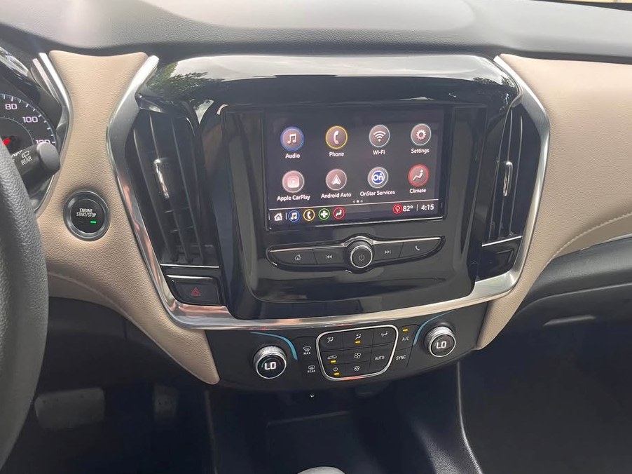 2023 Chevrolet Traverse LS Sport