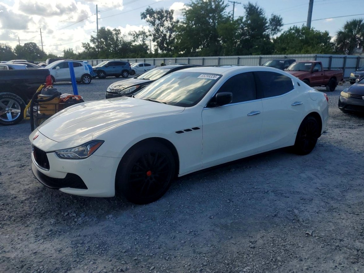 2014 Maserati Ghibli